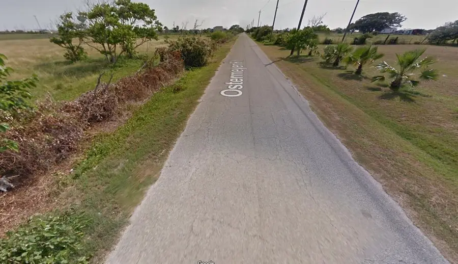 12101 Ostermeyer Road, Galveston, TX 77554 - #3