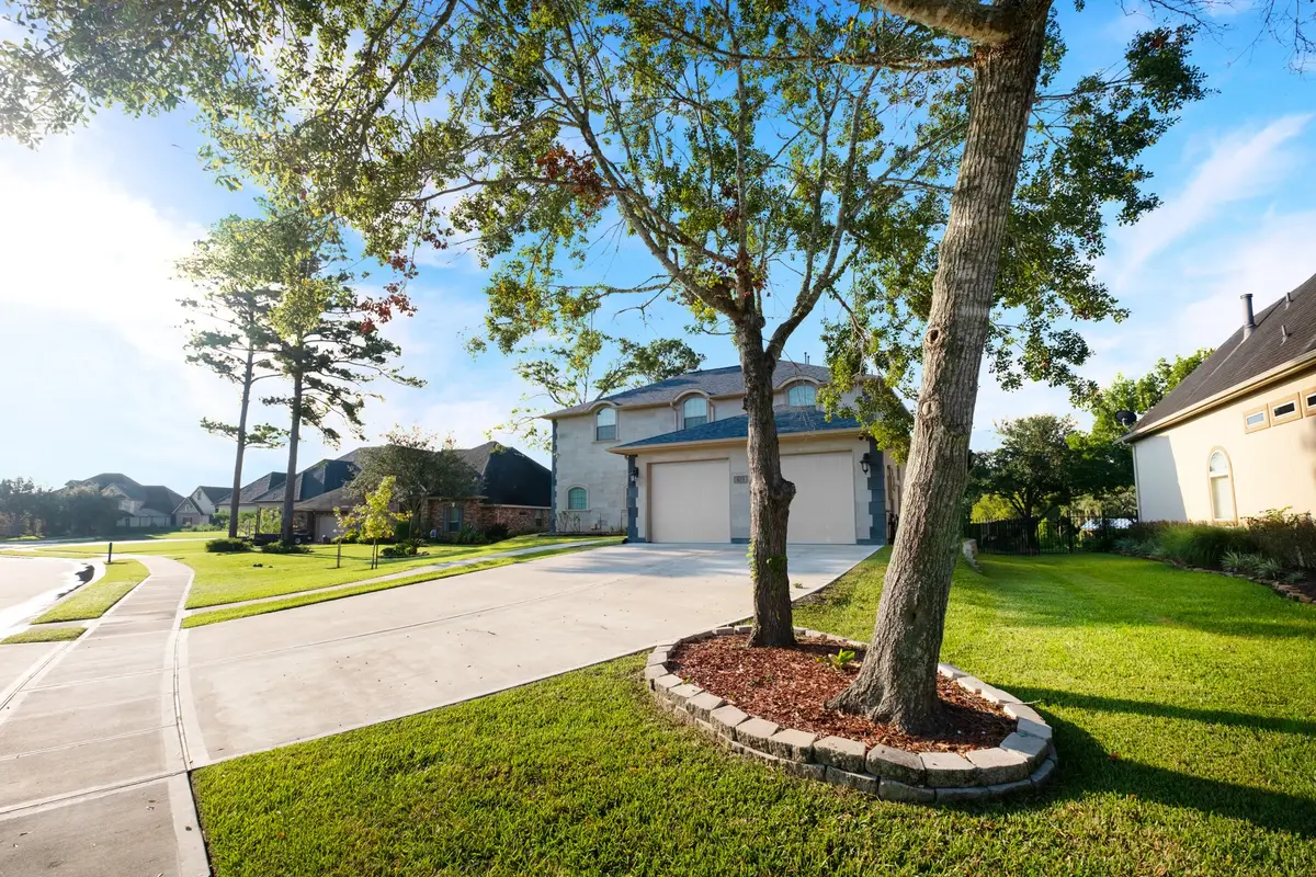 419 Old Orchard Drive, Dickinson, TX 77539 - Image #1