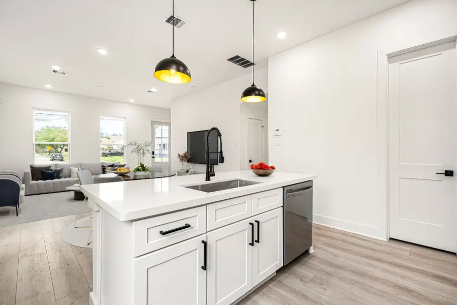 747 Dumble Street, Houston, TX 77023 - Image #3