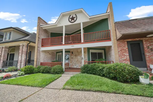 2504 Country Club Drive, Pearland, TX 77581