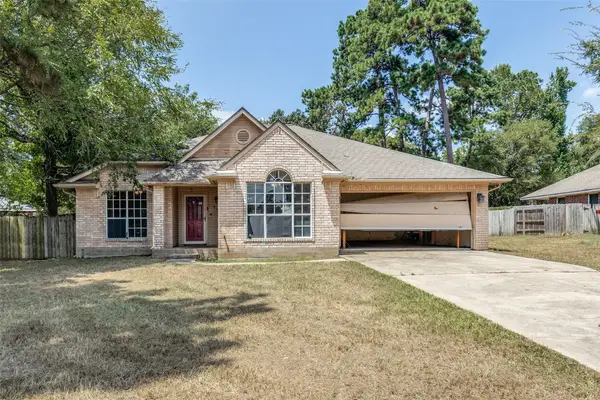 221 Tupelo Lane, Conroe, TX 77304