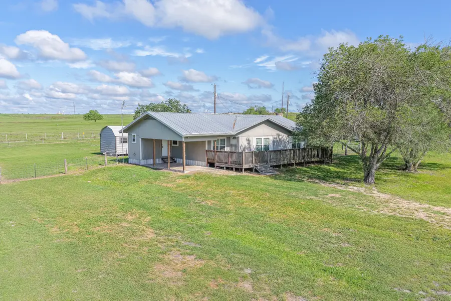 3300 State Highway 95 S, Shiner, TX 77984 - #3