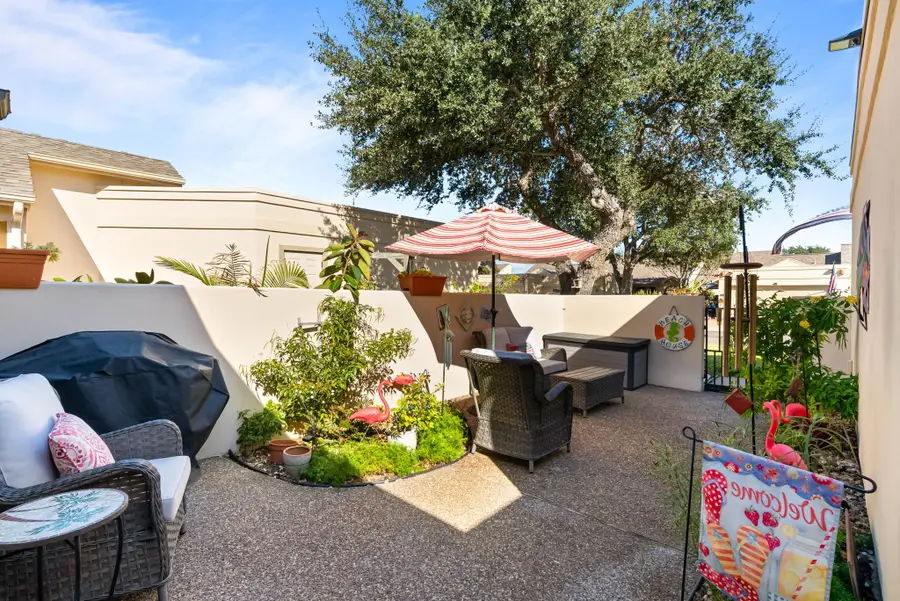 111 Sugar Creek Drive, Rockport, TX 78382 - Image #3