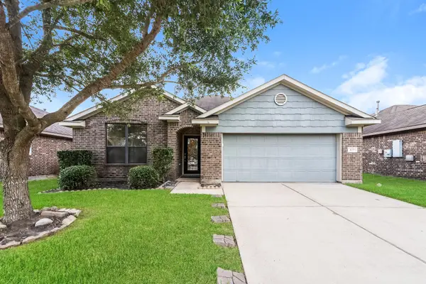 429 De Coster Boulevard, Alvin, TX 77511