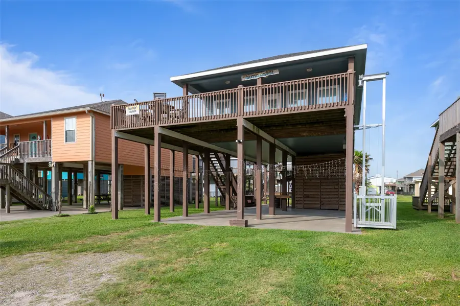 871 Surfview, Crystal Beach, TX 77650 - Image #3