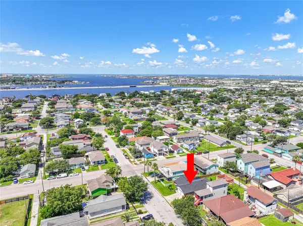 5420 Avenue O, Galveston, TX 77551