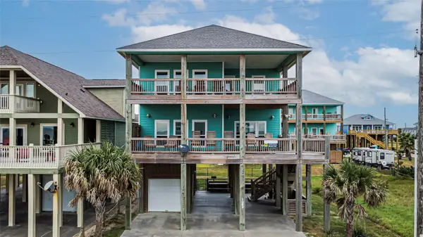1969 Avenue J, Crystal Beach, TX 77650