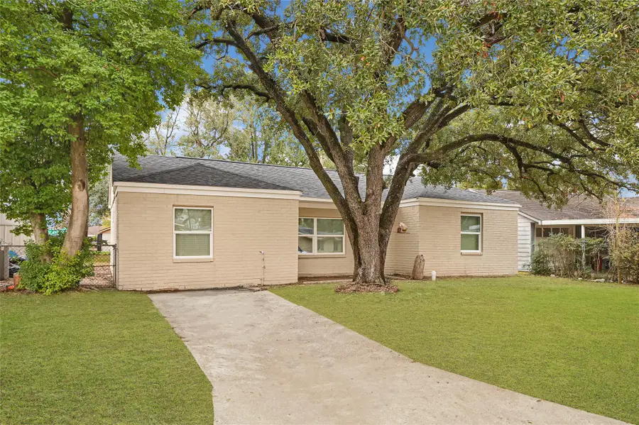 2204 Benson Drive, Galena Park, TX 77547 - Image #2