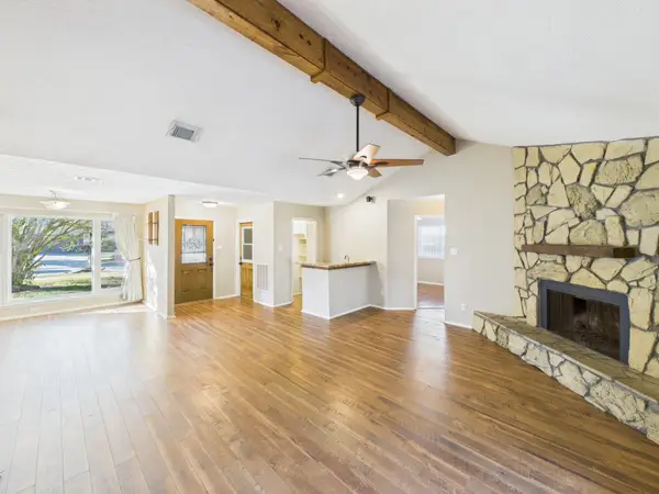 10107 Hollow Canyon Dr, Sugar Land, TX 77498