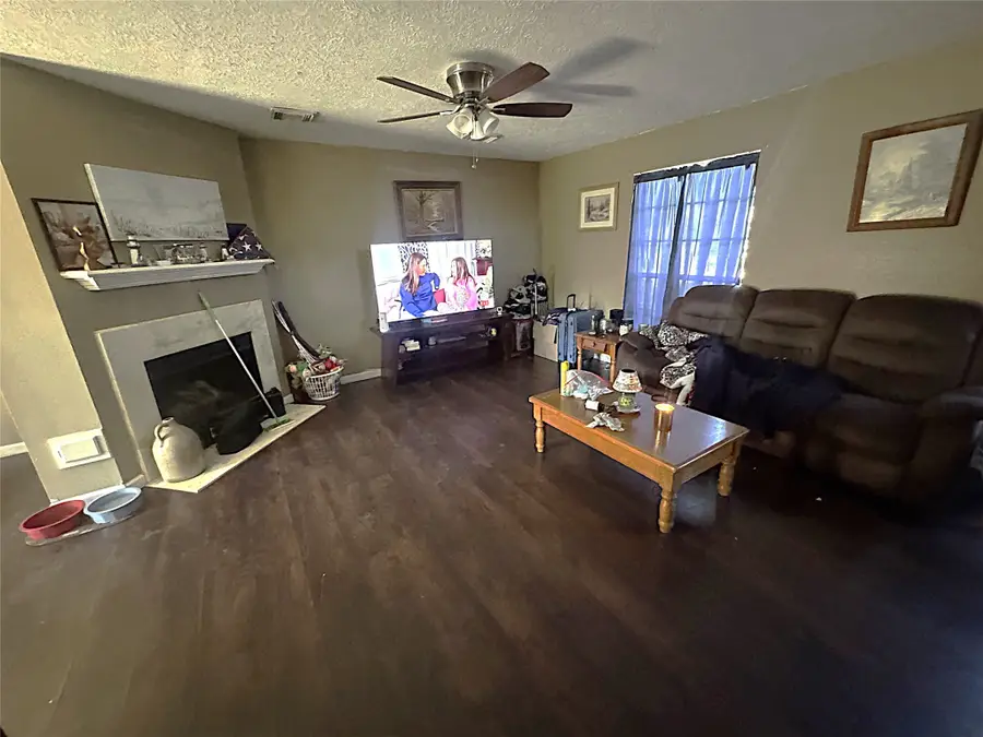 16527 Tranquil Drive, Sugar Land, TX 77498 - Image #2