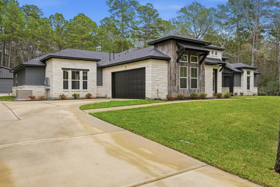 282 Red Hawk Road, Huntsville, TX 77340 - Image #3