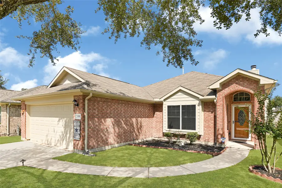 695 Elizabeth Street, Alvin, TX 77511 - Image #3