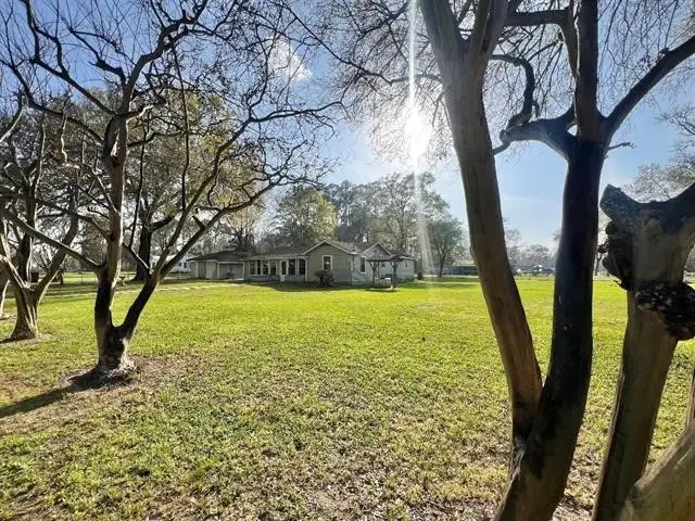 1295 Archie Street, Vidor, TX 77662 - #2