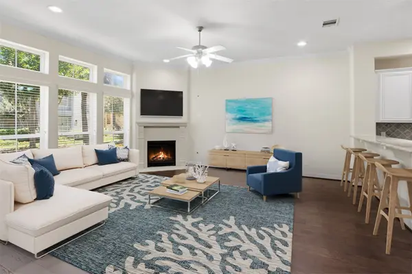 24 Tassia Lane, Houston, TX 77058