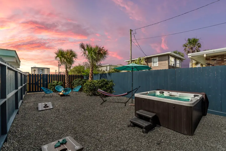 2307 Bernardo De Galvez Avenue, Galveston, TX 77550 - #2