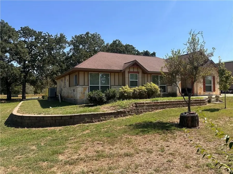 2412 County Road 424, Dime Box, TX 77853 - Image #3