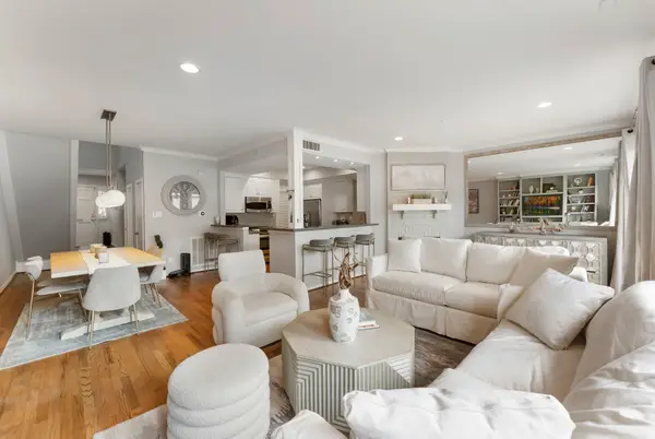 1260 Fountain View Drive #171, Houston, TX 77057