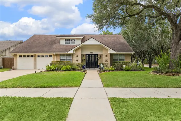 5402 Valkeith Drive, Houston, TX 77096