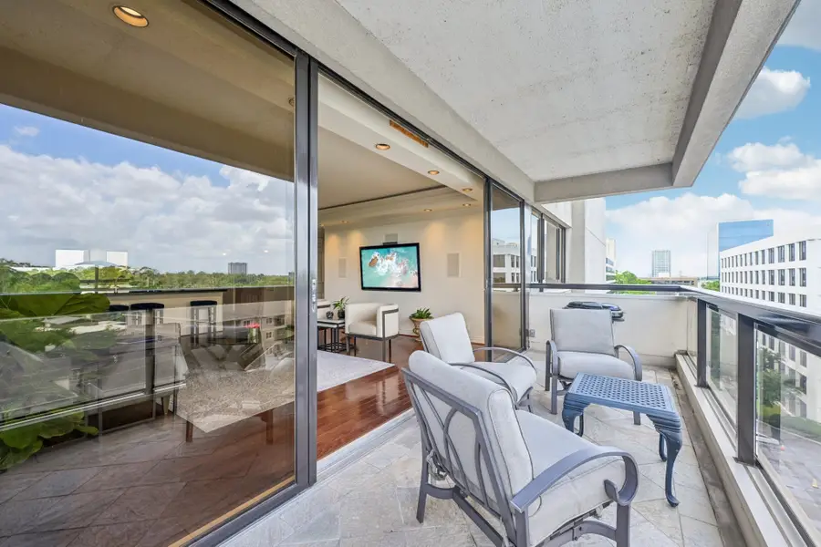 49 Briar Hollow Lane #702, Houston, TX 77027 - #3