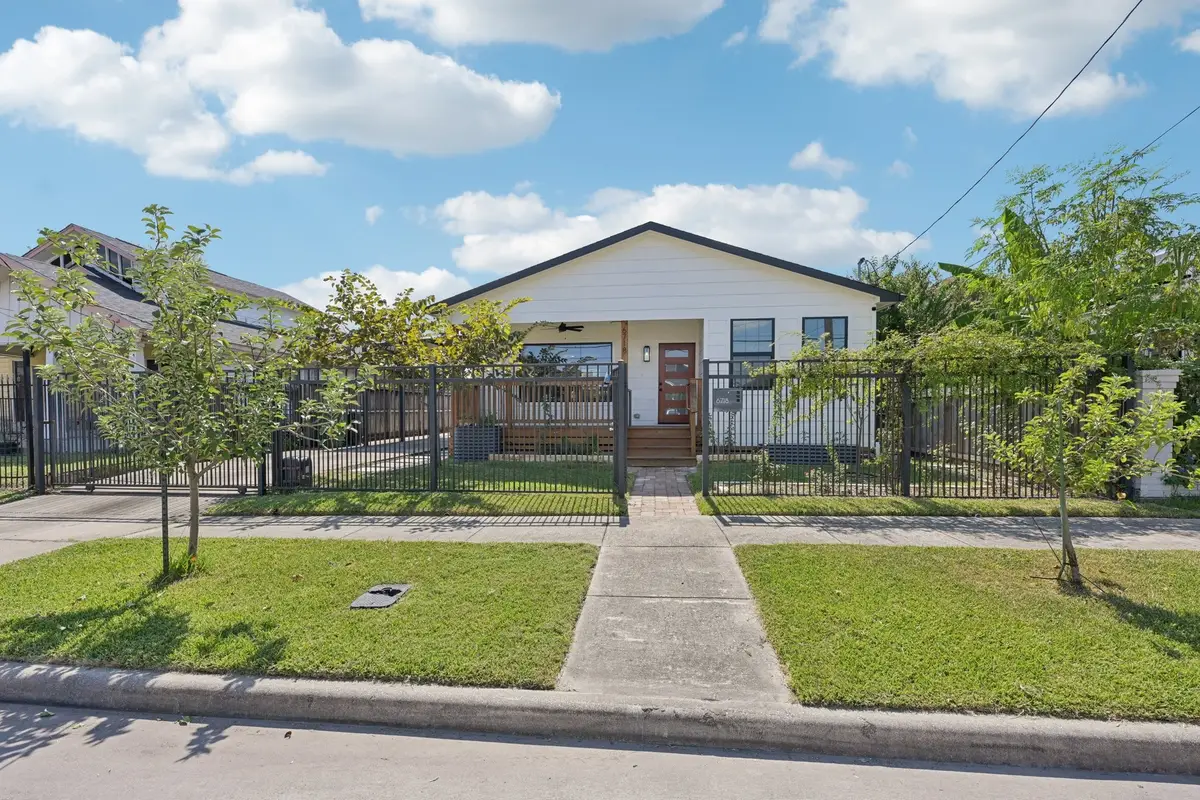 6718 Avenue L, Houston, TX 77011 - Image #1