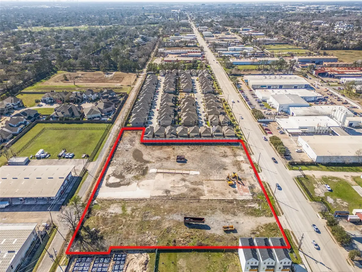 3919 Pinemont Drive, Houston, TX 77018 - #1