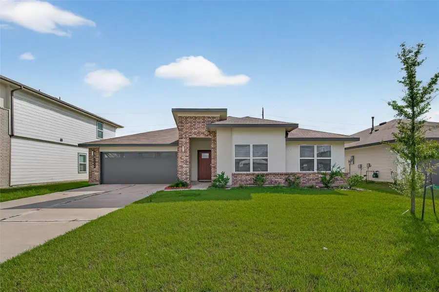 7114 Whispering Leaf Street, Richmond, TX 77469 - Image #3