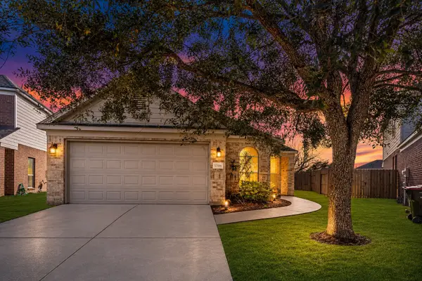 12106 Landsdown Ridge Way, Humble, TX 77346
