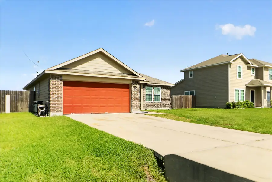 686 Road 5105, Cleveland, TX 77327 - #2