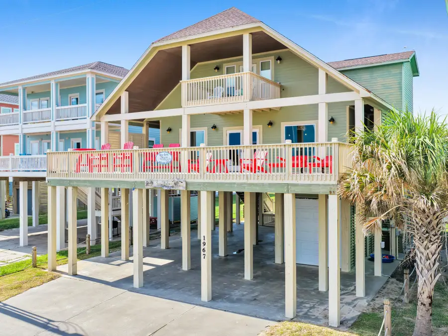 1967 Avenue J, Crystal Beach, TX 77650 - Image #3
