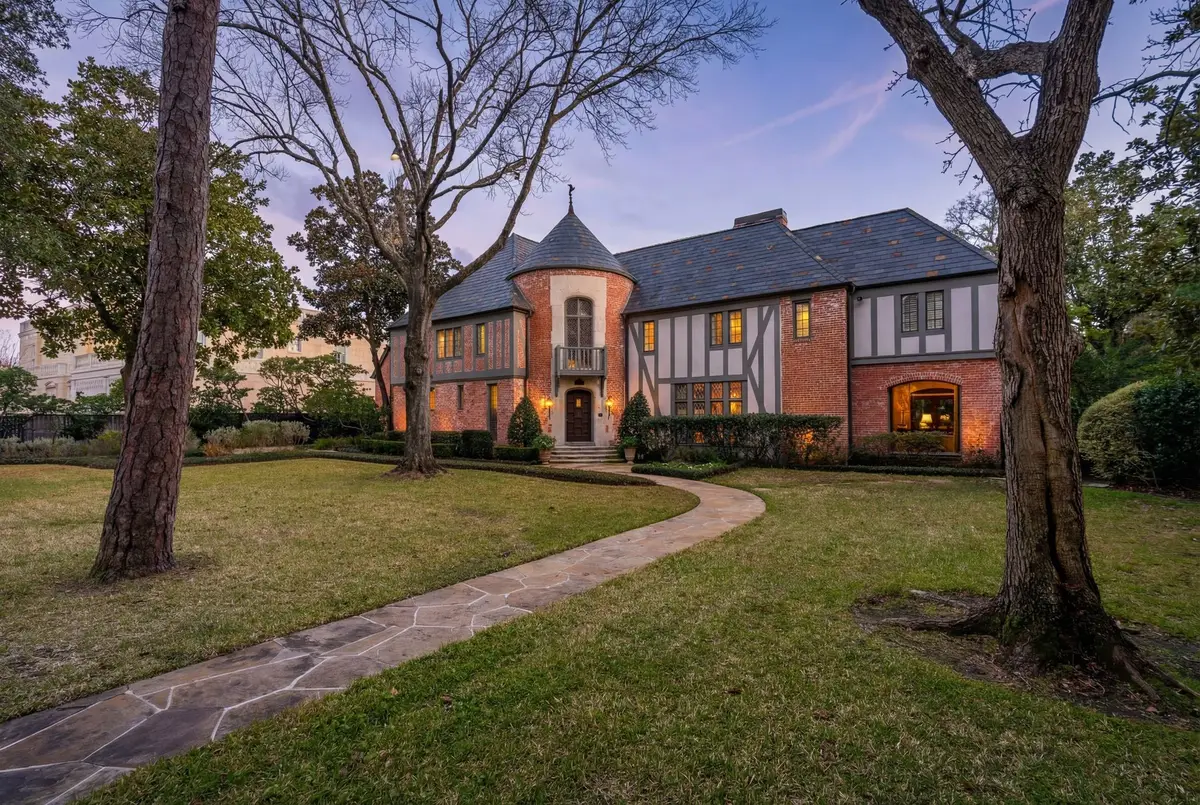 3325 Inwood Drive, Houston, TX 77019 - #1