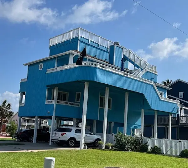 13649 Pirates Beach Boulevard, Galveston, TX 77554