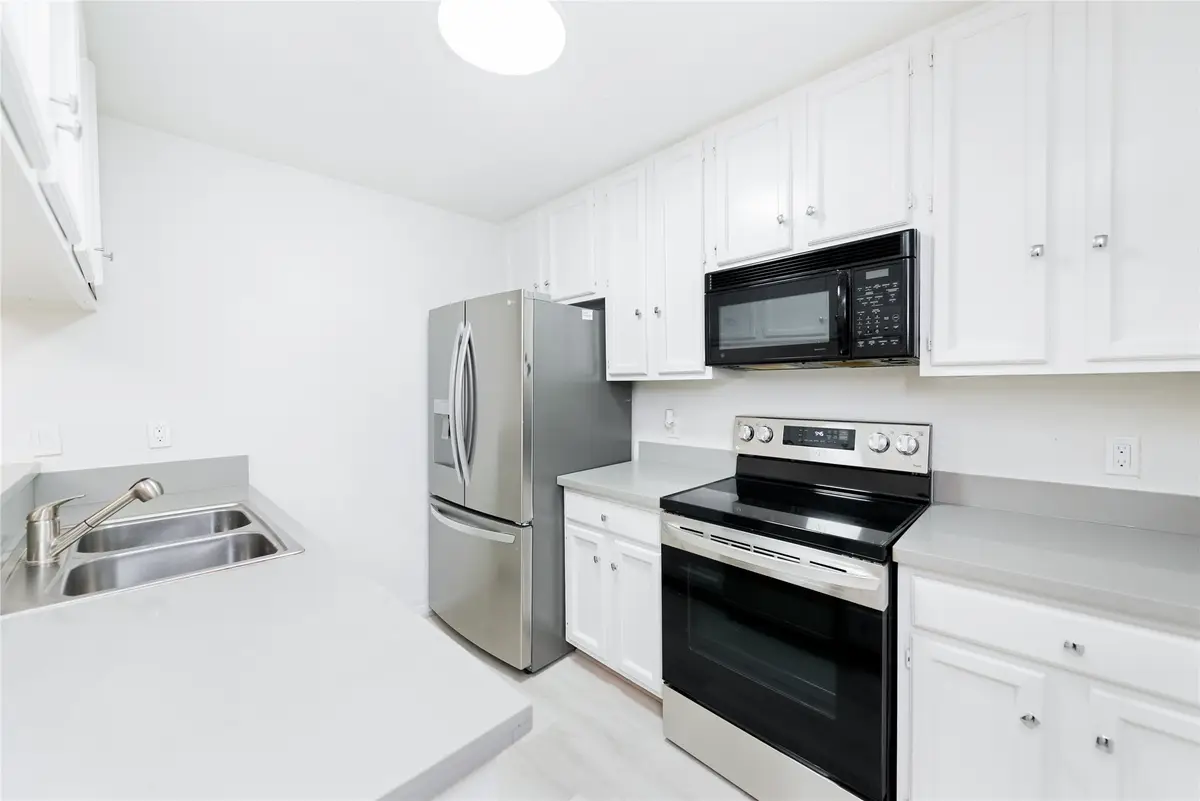 11711 Memorial Drive #129, Houston, TX 77024 - Image #1