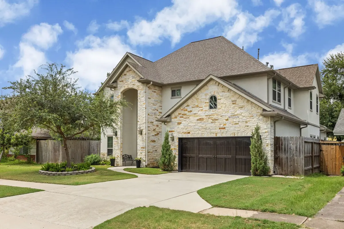 8550 Ridgepoint Drive, Houston, TX 77055 - Image #1