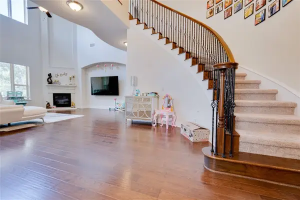 9301 Ivalenes Hope Drive, Austin, TX 78717