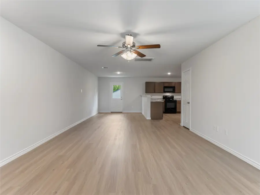 306 N Orange, Sweeny, TX 77480 - #2