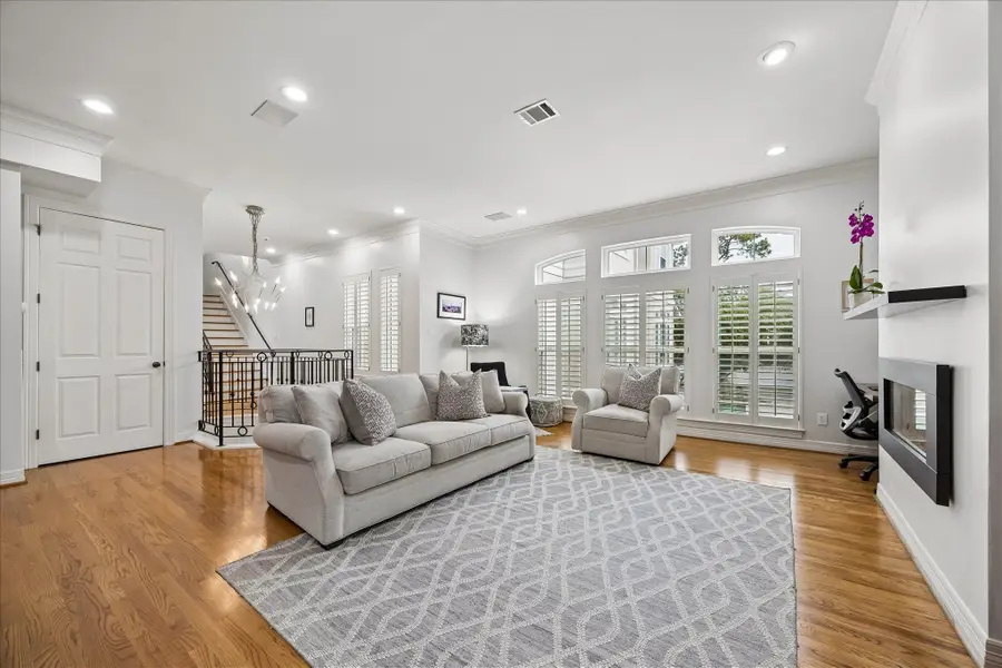 2710 Wroxton Road, Houston, TX 77005 - #2