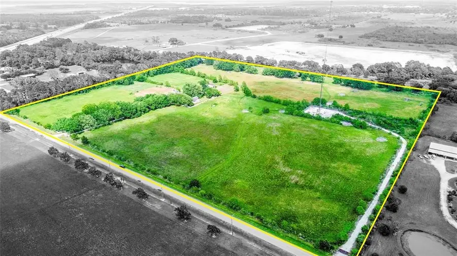 15869 Brush Island Road, Nome China, TX 77622 - Image #3