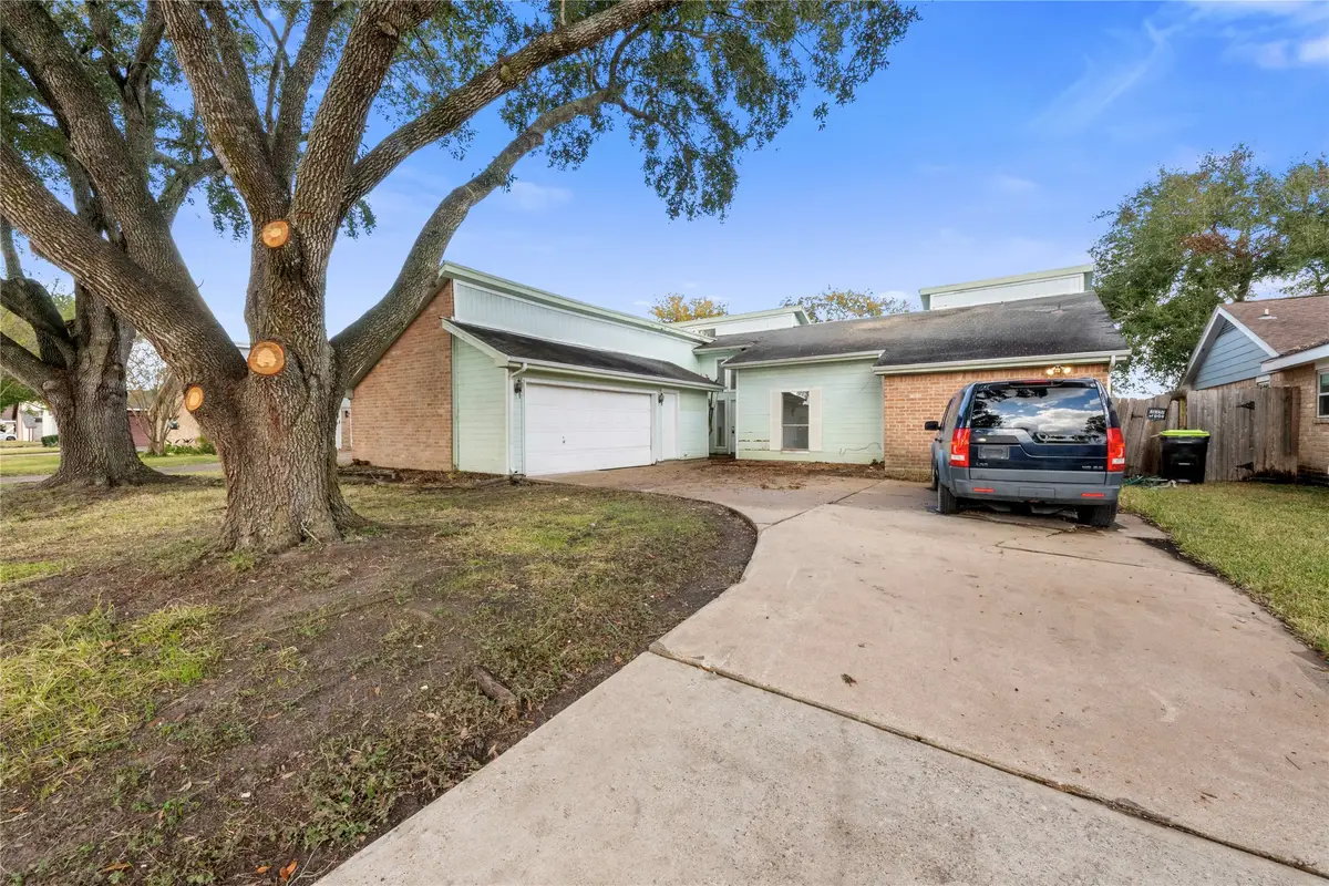 1858 Hilton Head Drive, Missouri City, TX 77459 - Image #1