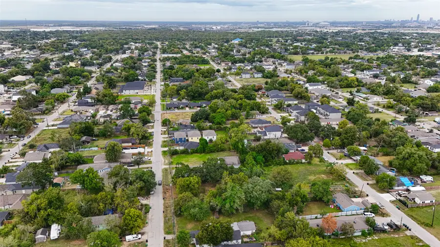 4647 Maggie Street, Houston, TX 77051 - #2
