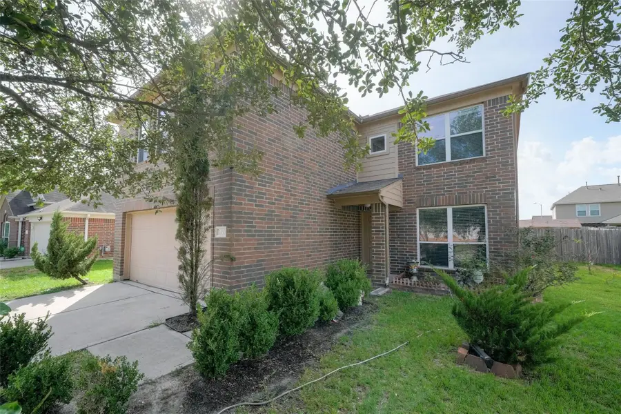 1330 Reedpoint Drive, Houston, TX 77090 - Image #2