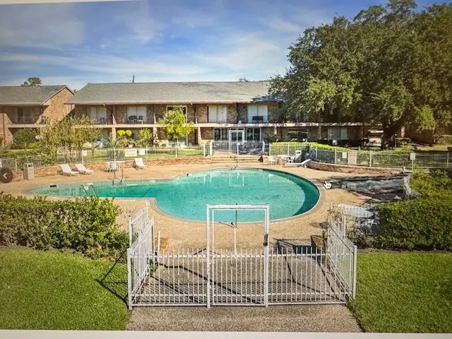 7600 Burgoyne Road #206, Houston, TX 77063 - Image #1