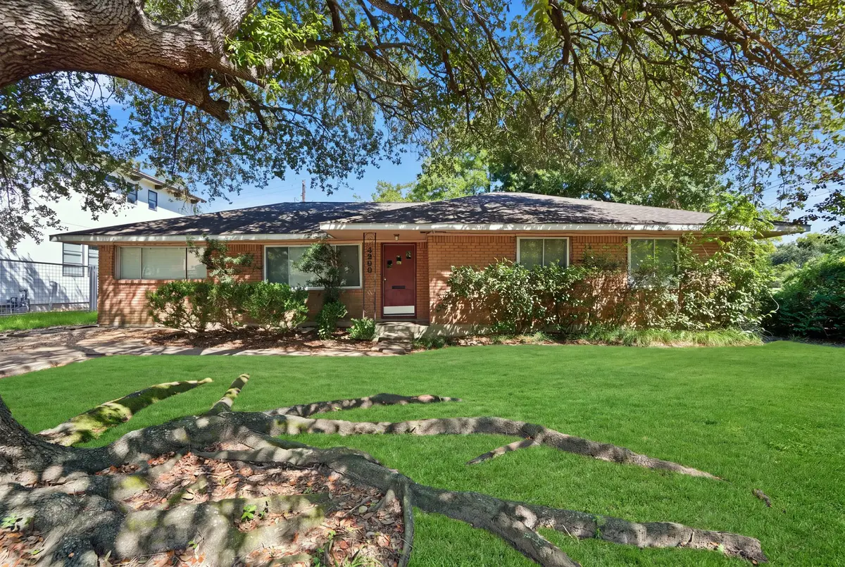 4300 Compton Circle, Bellaire, TX 77401 - #1