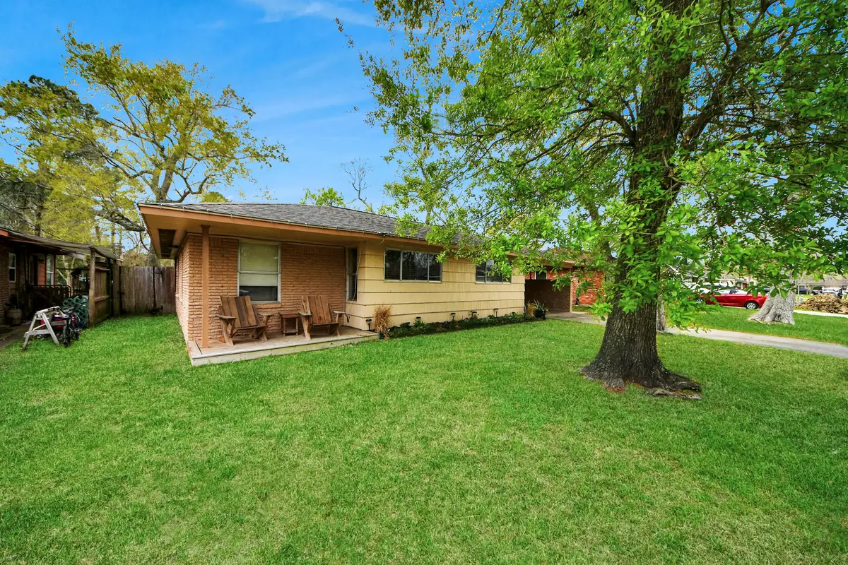 2806 Oak Drive, Dickinson, TX 77539 - #1