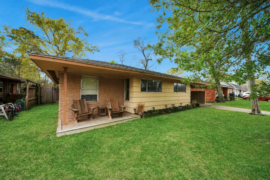 2806 Oak Drive, Dickinson, TX 77539 - #3