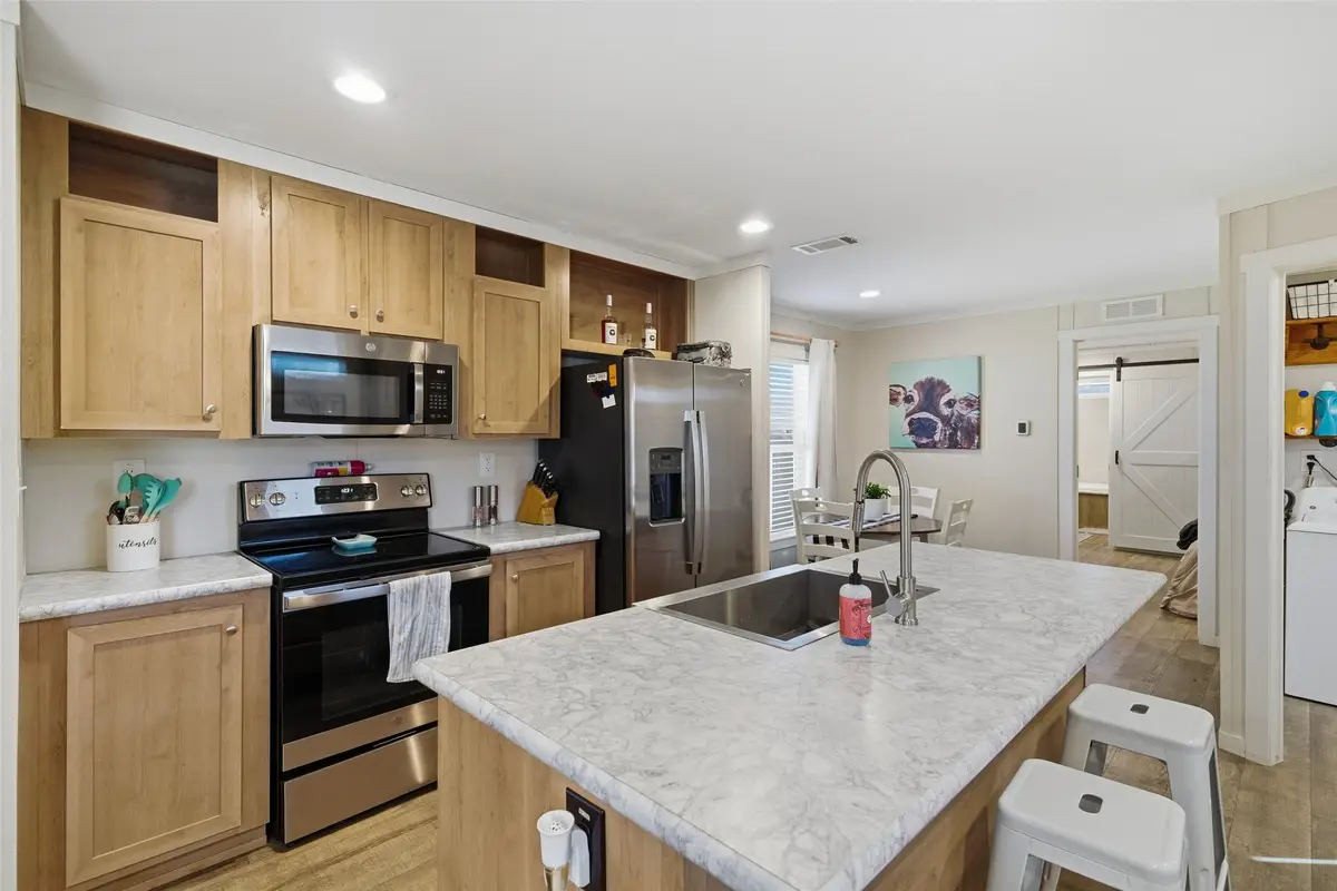 135 Lear Lane, Pearland, TX 77581 - Image #1