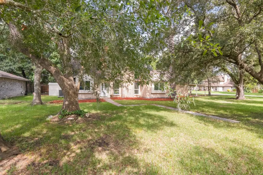 3820 Evergreen Drive, Dickinson, TX 77539 - #3