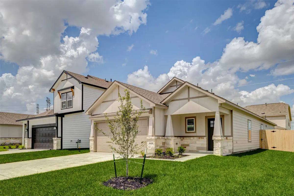 6475 Escondido Drive, Rosharon, TX 77583 - #1