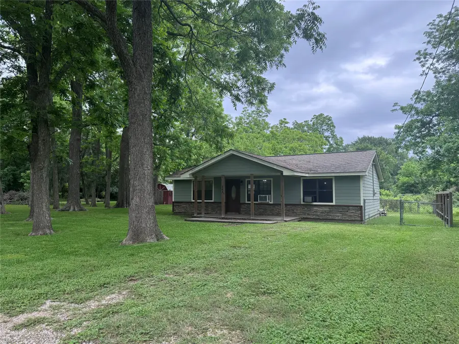 141 Hogan, Livingston, TX 77351 - #2
