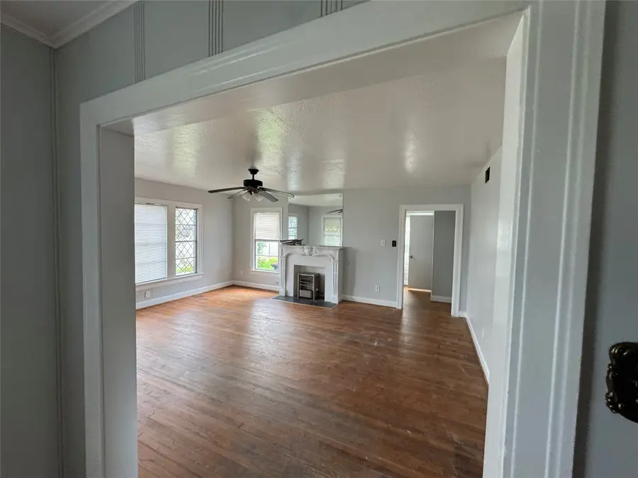 415 W Pearce Street, Baytown, TX 77520 - Image #2