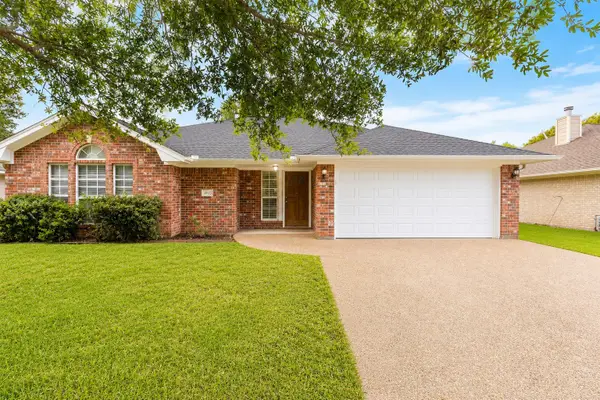 4802 Treadgold Lane, Bryan, TX 77802
